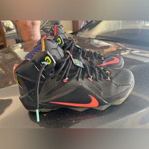 2014 Nike Lebron 12 instinct 684593-583 men’s sz 10 superior condition